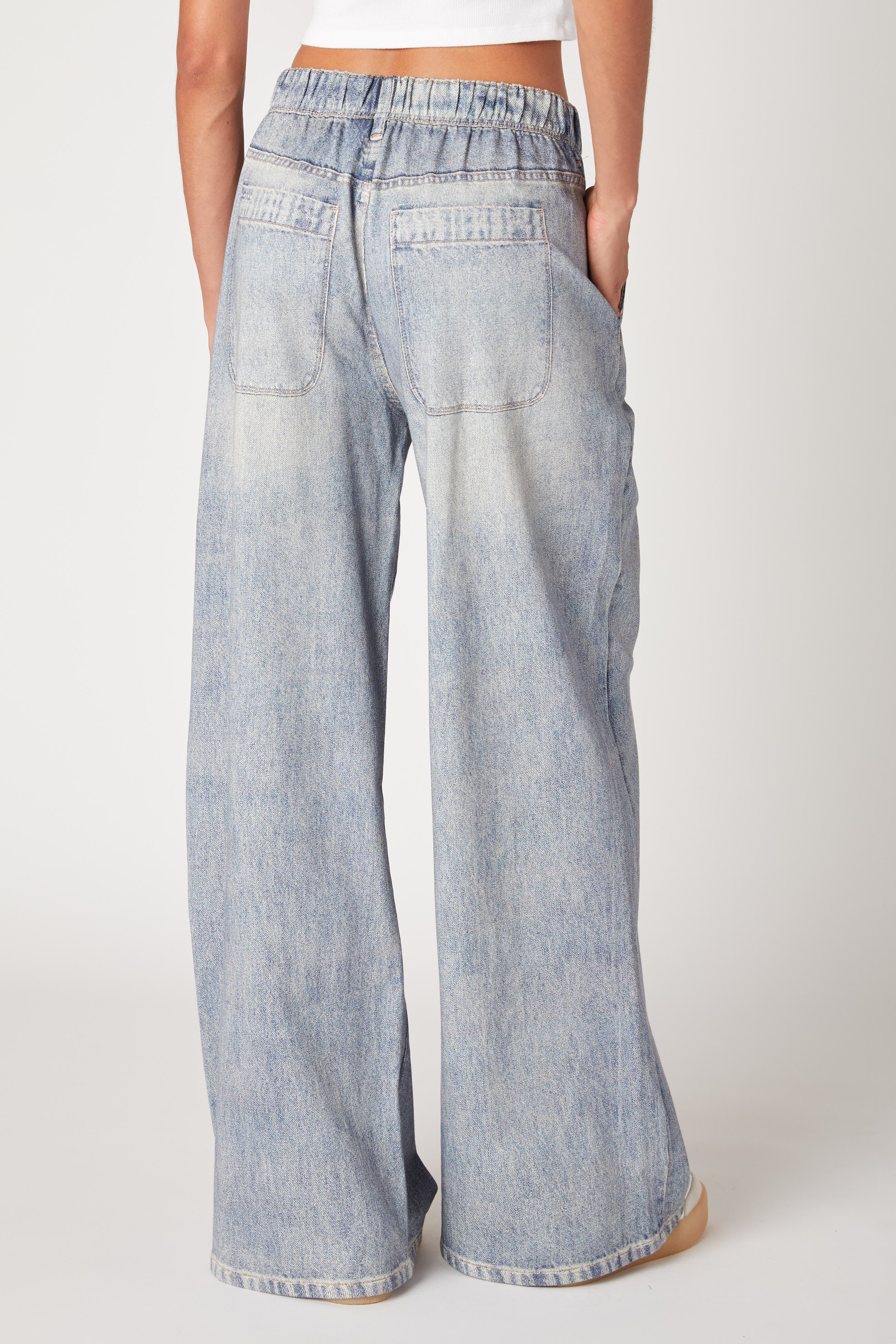 Deep Dive Jean - Image 5