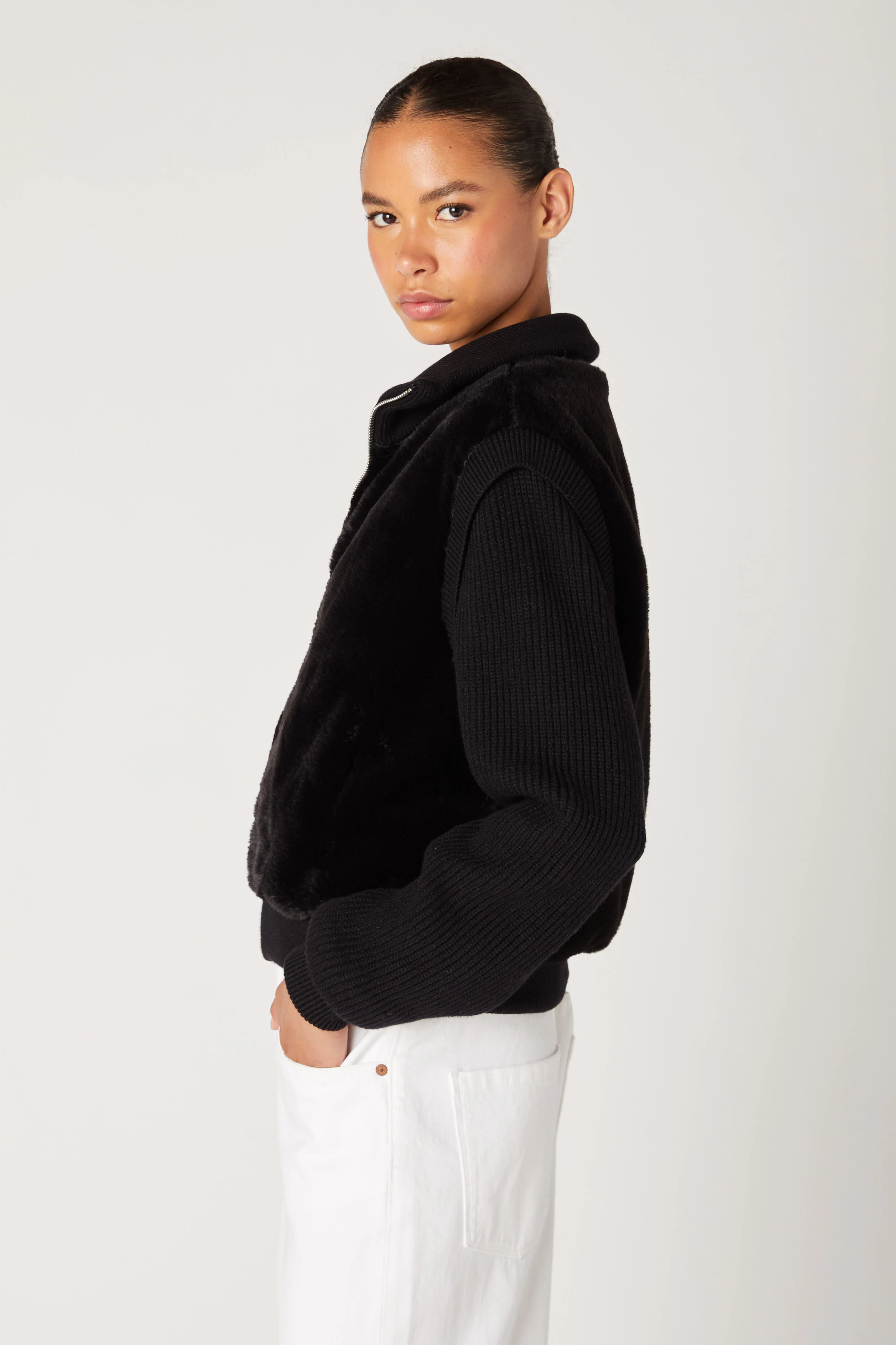 First Class Bomber - Image 7